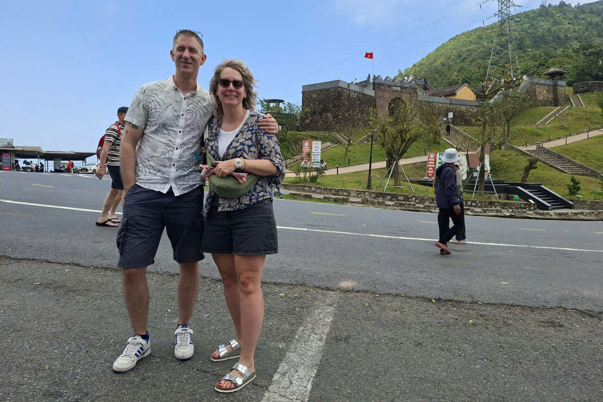 Clients en voiture privée à Hué